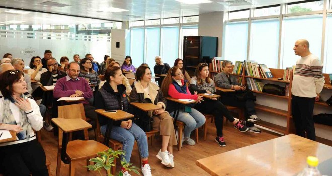 Karşıyaka'da Mikrofiliz Eğitimi düzenlendi