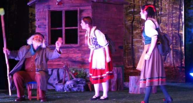 Bilim Haftası etkinliklerinde 'Neşeli Kampçılar' oyunu