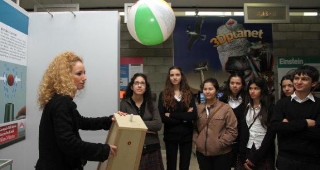 Bilim Müzesi 8 bin ziyaretçiyi ağırladı