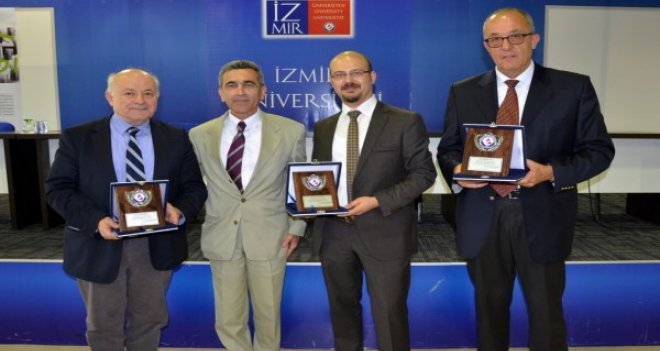 Bilişim sektörünün uzmanları İzmir Üniversitesi öğrencileriyle buluştu