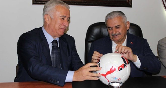 Binali Yıldırım KSK'yi ziyaret etti