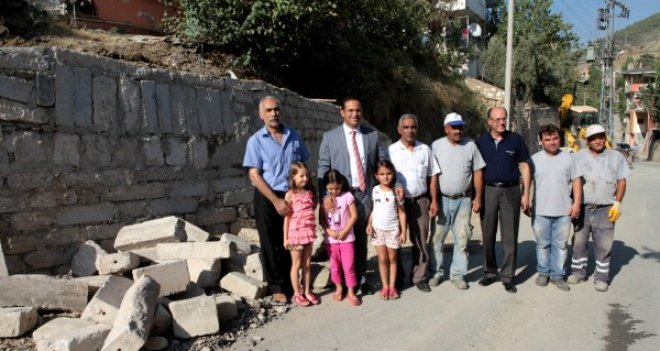 Bornova Belediyesi ilçenin her noktasında çalışmalarını sürdürüyor