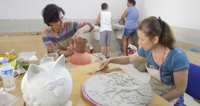 Bornova'da hobi kurslarına yoğun ilgi