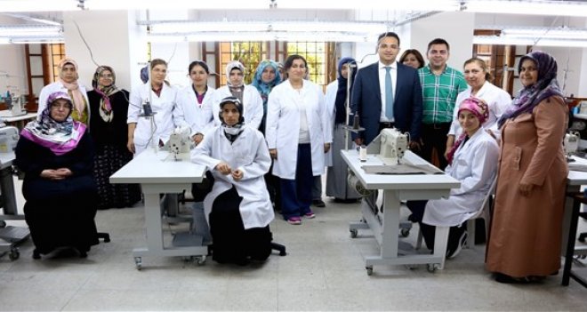 Bornova’da iş garantili kurslarda yeni dönem