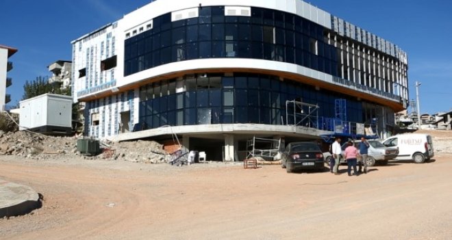 Bornova’da kültür merkezi atağı