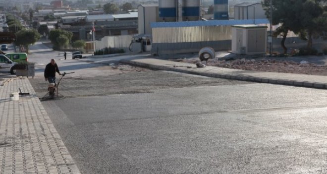 Bornova’da sanayiye yol desteği