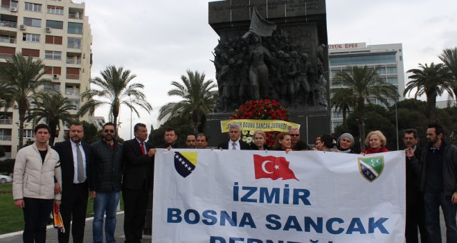 Bosna Sancak Derneği'nden başörtüsü protestosu