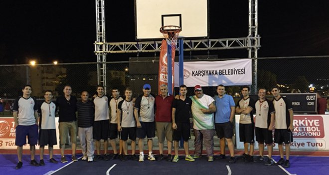Bostanlı’da 3x3 heyecanı