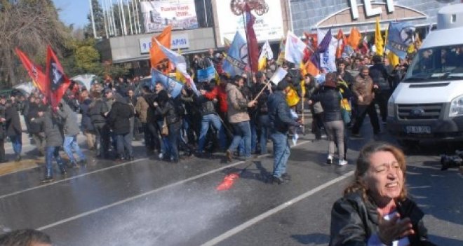 Boykot eylemlerine sert müdahale