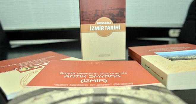 Bu kitaplar İzmir'in tarihine ışık tutuyor...