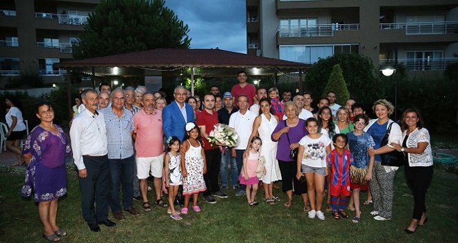 Burs aldığı siteyi ziyaret etti