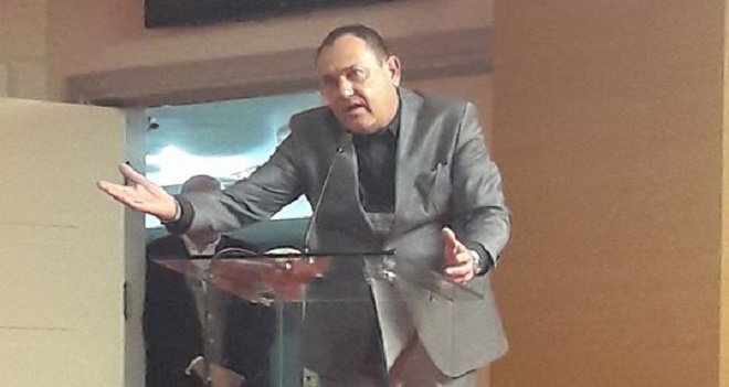 Büyükoral Divan Başkanlığını bıraktığını açıkladı