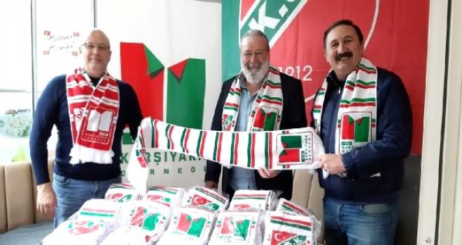 1912 Karşıyaka Derneği'nden Van'a 100 atkı