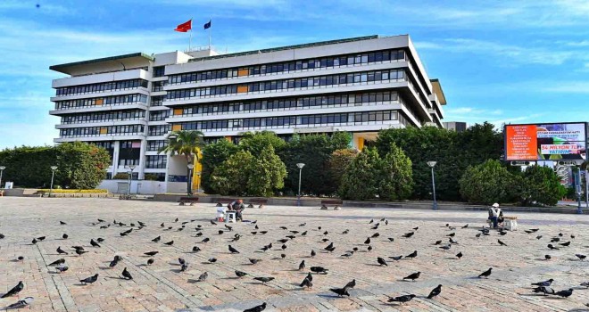 Büyükşehir'in binası güçlendirmeye uygun değil