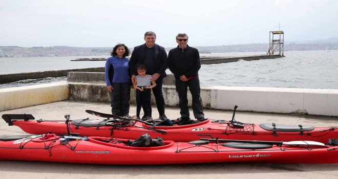 Kanocu çifti Çanakkale'ye Başkan Tugay uğurladı