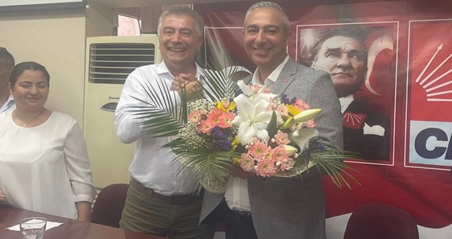 CHP Karşıyaka'da devir teslim...