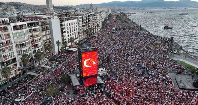 İzmir'in nüfusu 4 milyon 479 bin 525