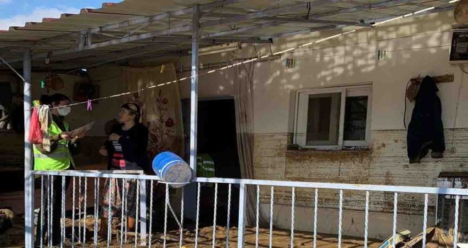 İzmir Büyükşehir’in sel mağdurlarına desteği 13 milyon lirayı aştı