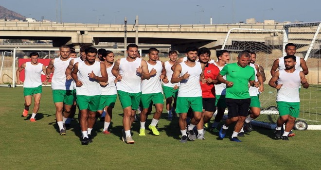 Karşıyaka, Muğlaspor ile oynuyor