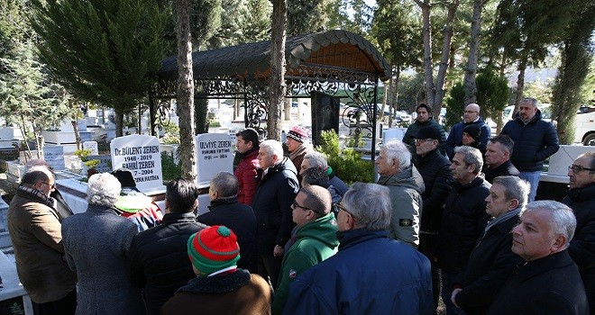 Dr. Bülent Zeren'i sevenleri andı