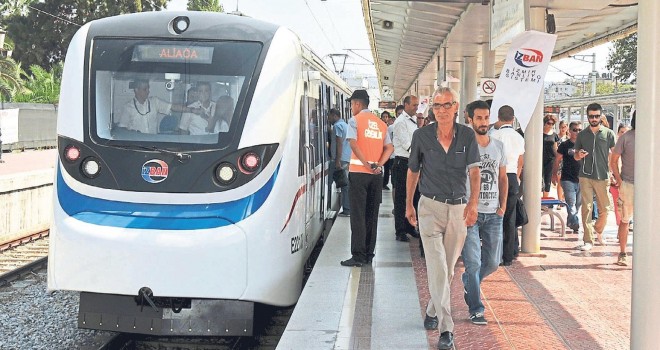 İZBAN’da indirim, ulaşımda genç tarife