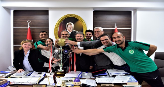 Türkiye Şampiyonlarından Başkan İduğ’a ziyaret