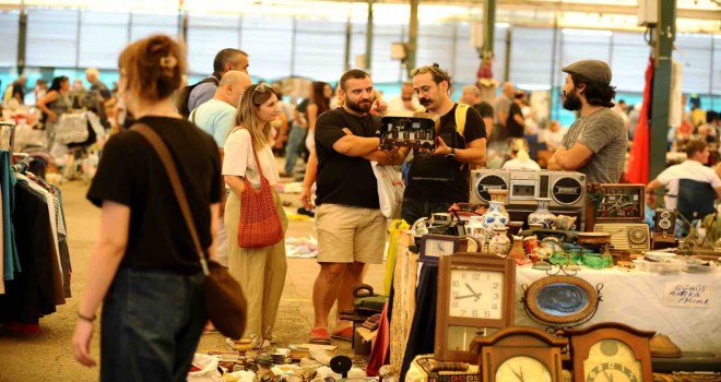 Karşıyaka'da 2. El Pazarı geri döndü