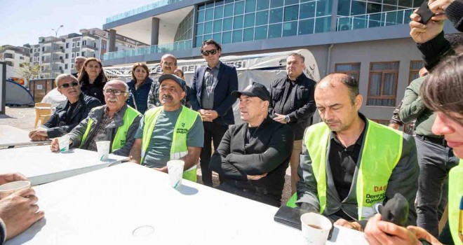 Başkan Soyer Hatay’da İzmir Dayanışma Gönüllüleri'ni ziyaret etti
