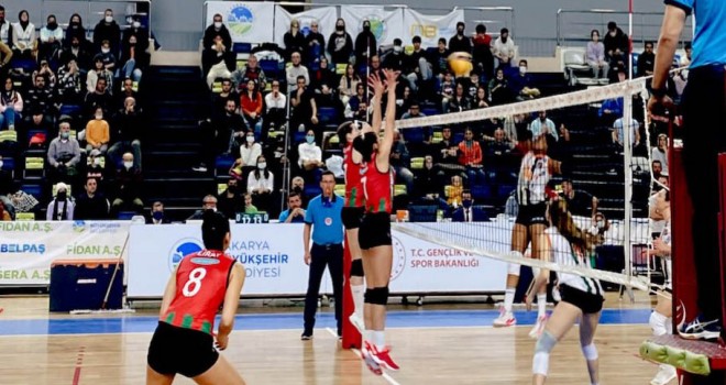 Karşıyaka, Sakarya'dan mağlubiyetle dönüyor