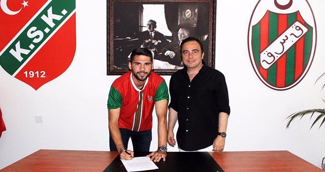 Cenk Karşıyaka'ya geri döndü