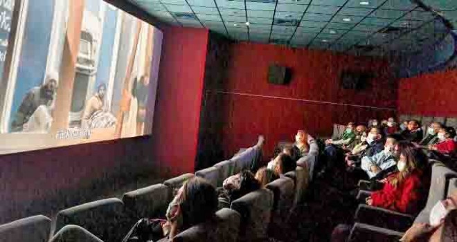 Karaca Sineması'nda  kısa filmlerle ısındılar