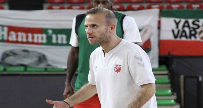 Candost Volkan: Taraftarımızdan özür diliyorum