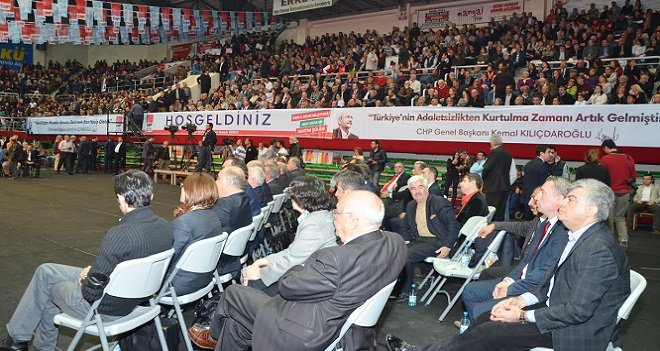 CHP 2. Bölge milletvekili aday adayları Karşıyaka'da görücüye çıktı...
