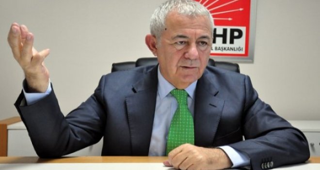 CHP İzmir'de şok istifa