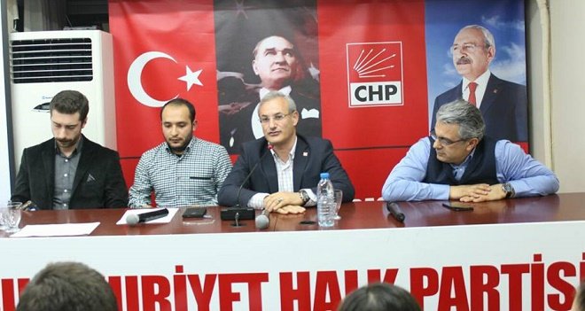 CHP Karşıyaka'da gençlik kolları toplandı