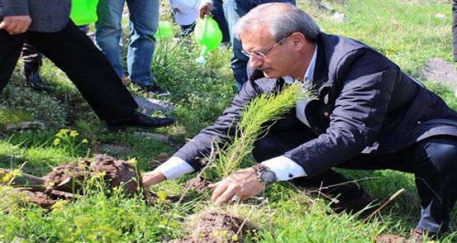 CHP Karşıyaka'dan ''mutluluğa