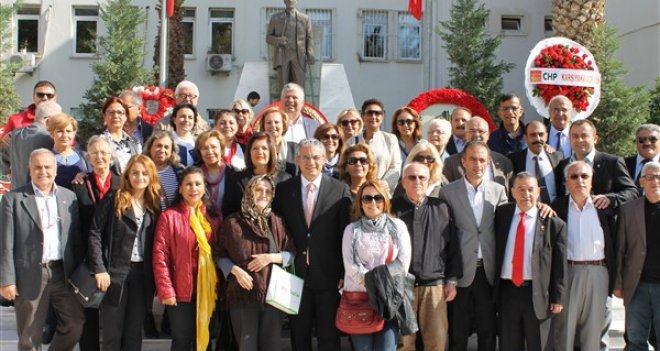 CHP’den çelenkli protesto