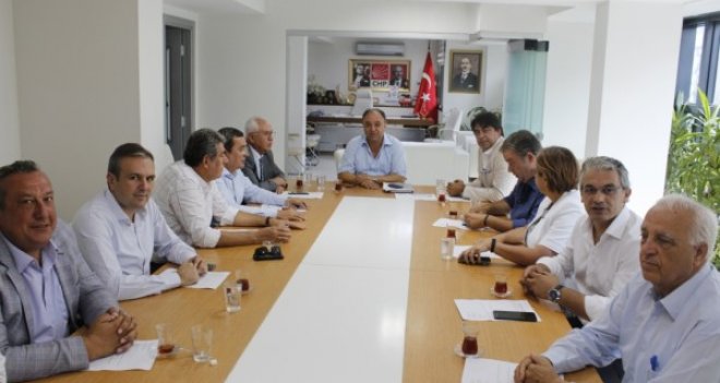 CHP'li İzmir ilçe belediye başkanları toplandı...