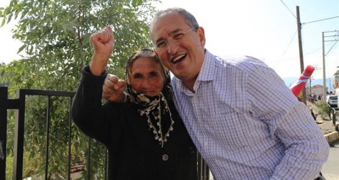 CHP'li Sertel: İzmir'e göz diktiler