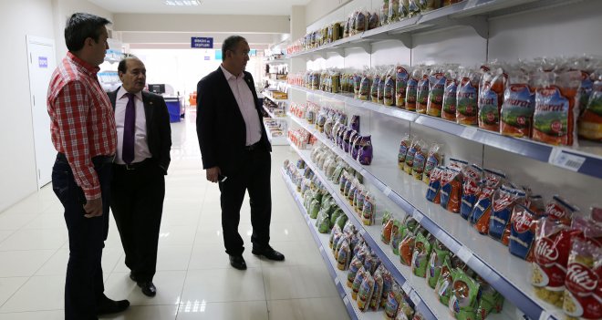 Atila Sertel: ''Yardım marketleri tüm belediyelere örnek olmalı''