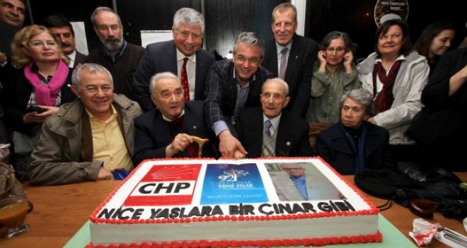 CHP'li Yılmaz 92.yaşını kutladı