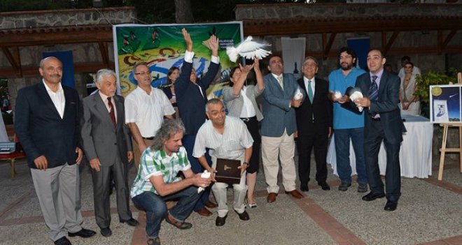 Çizginin ustaları barışı anlattı