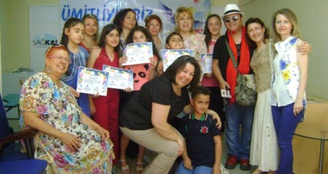 Çocuklar doğa ve mutluluğu resmetti...