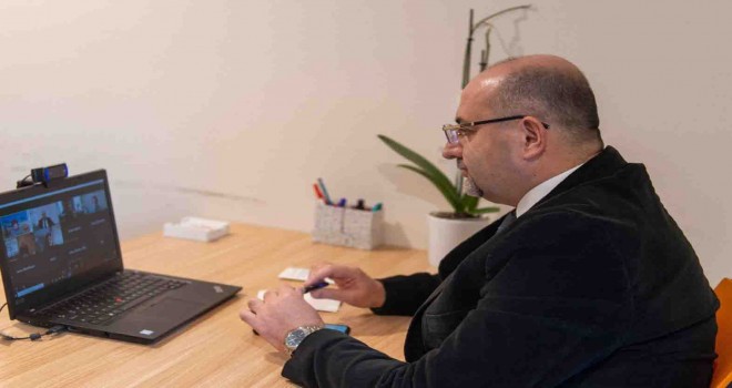 İzmir Büyükşehir Belediyesi'nin pandemi sürecindeki kriz yönetimine uluslararası övgü