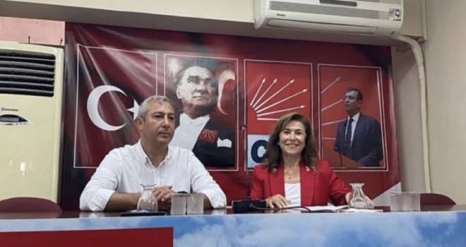 Hanımşah Han CHP Karşıyaka İlçe Başkanlığı'na adaylığını açıkladı