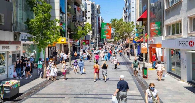 İZTO Meclis Üyesi Filiz Avcı Belet'ten Karşıyaka Çarşısı önerisi