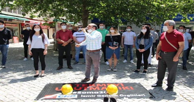 CHP'li gençler 301 madenciyi andı