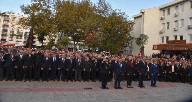 Karşıyaka’da saat 9'u 5 geçe hayat durdu