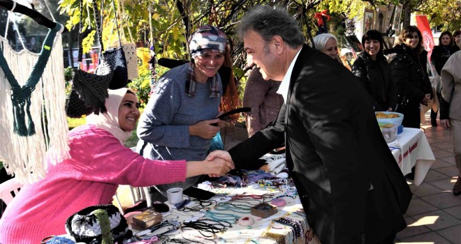 Bornova’da Yılbaşı Hediyelik Eşya Günleri başlıyor