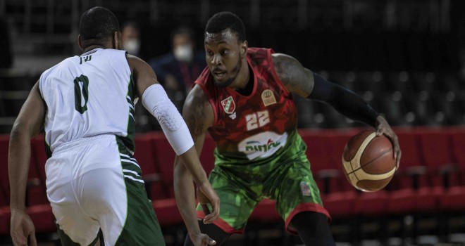 Pınar Karşıyaka'dan Ankara'da 40 fark